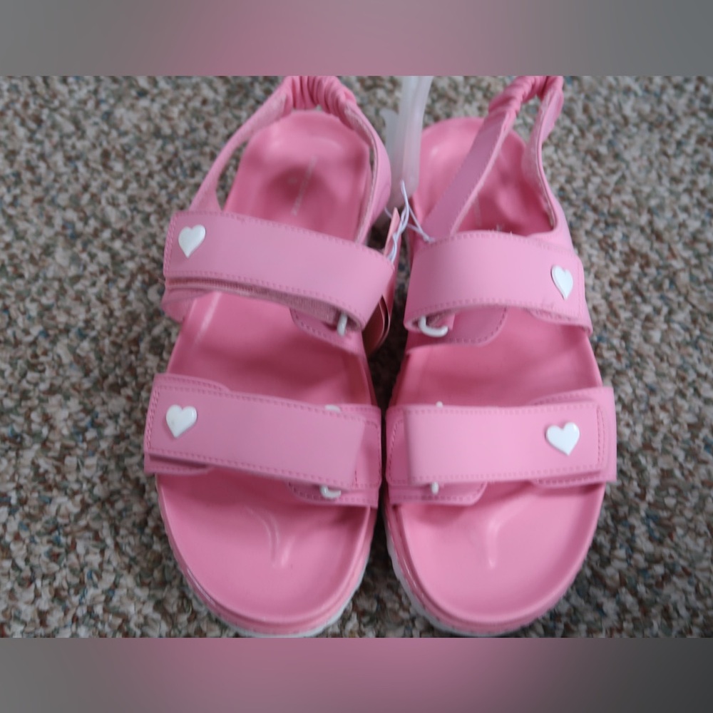 Stoney Clover X Targrt collab 
Sandals